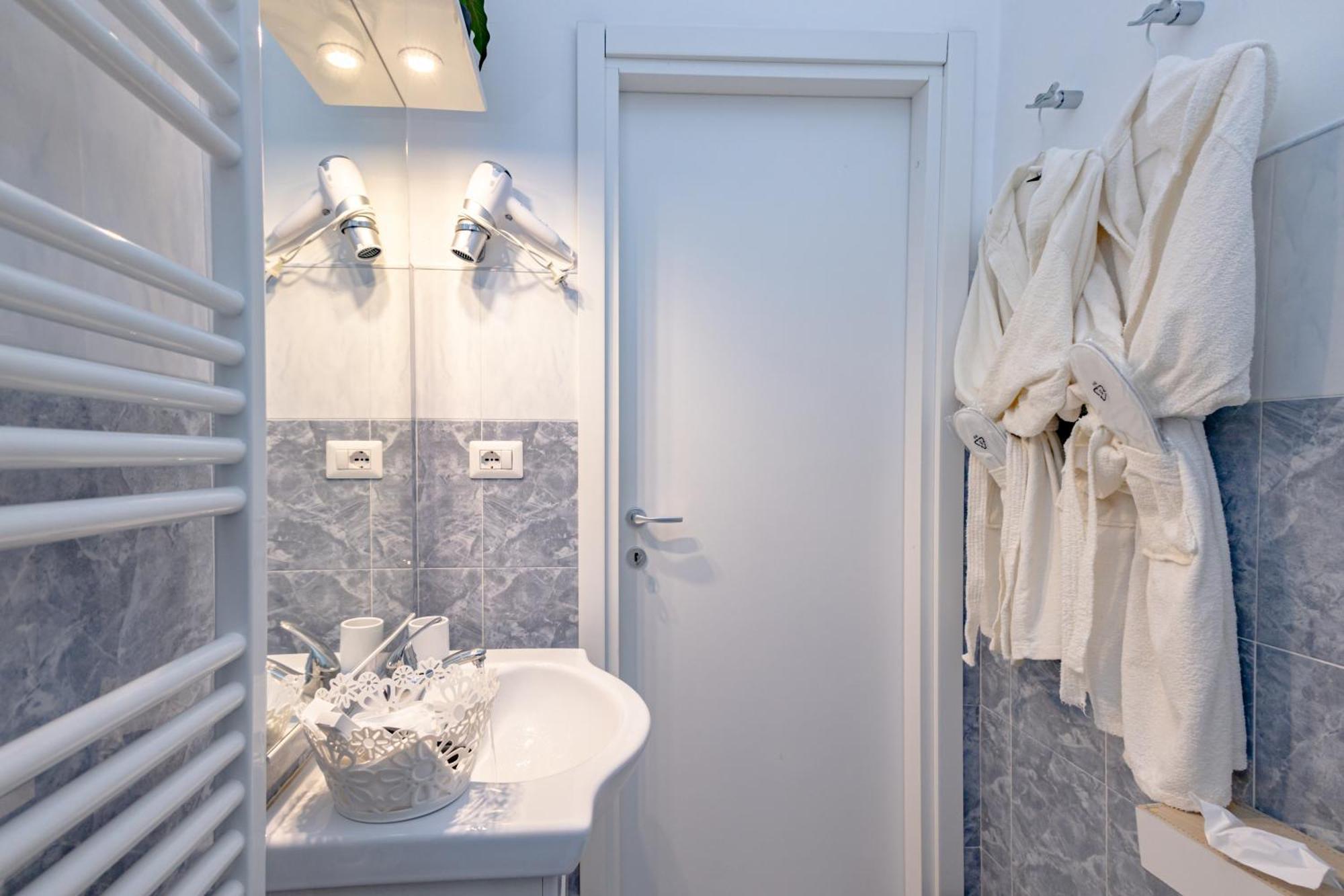 Dolce Casa Di Sve Vicino La Stazione Apartment เจนัว ภายนอก รูปภาพ